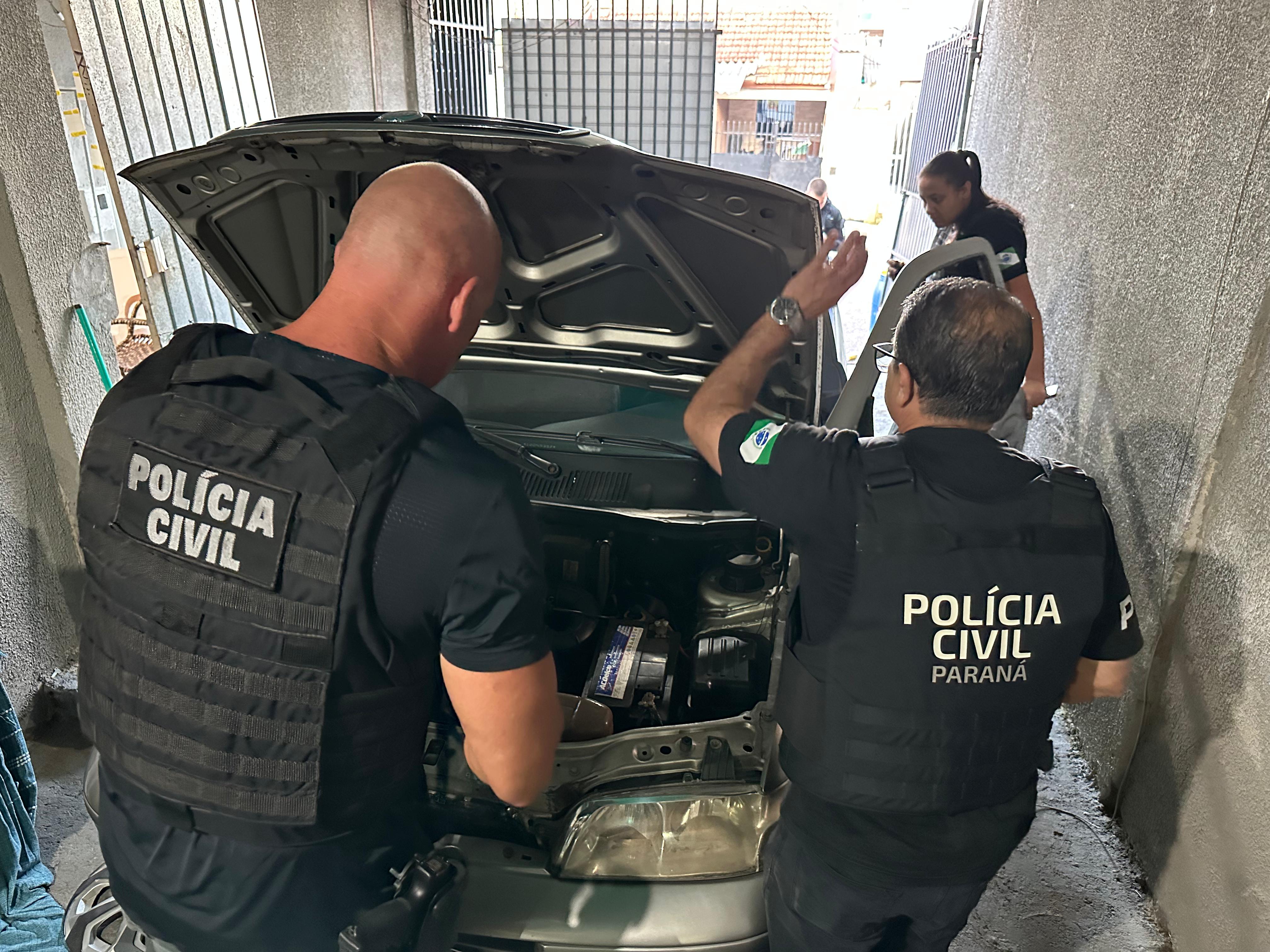 PCPR prende oito integrantes de grupo especializado em furtos e adulteração de veículos