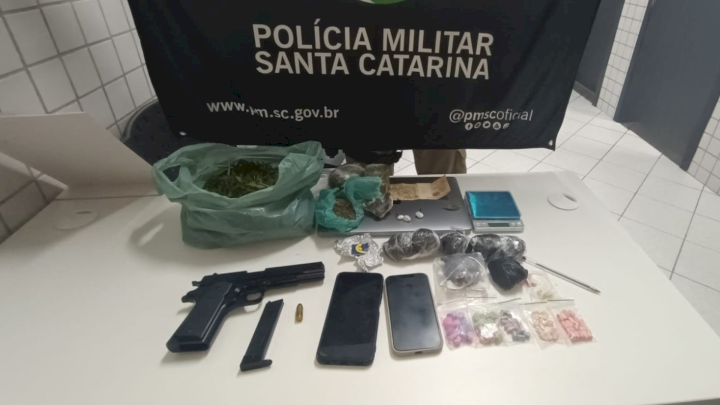 Pai e filho são presos por tráfico de drogas após abordagem da PM, em São Bento do Sul