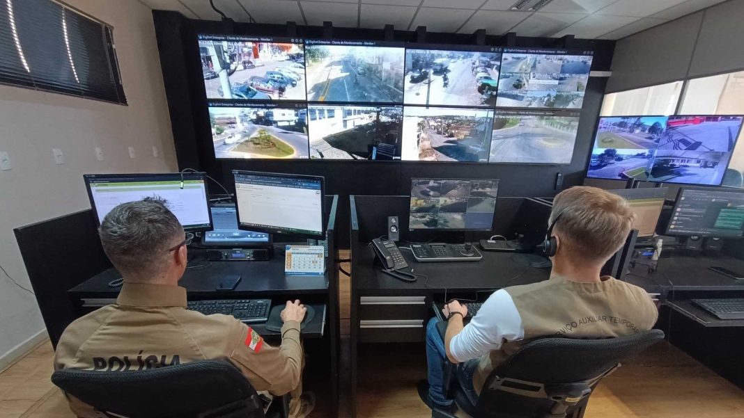 Bebê de 18 dias  engasgado com leite materno é salva com a ajuda da Policia Militar